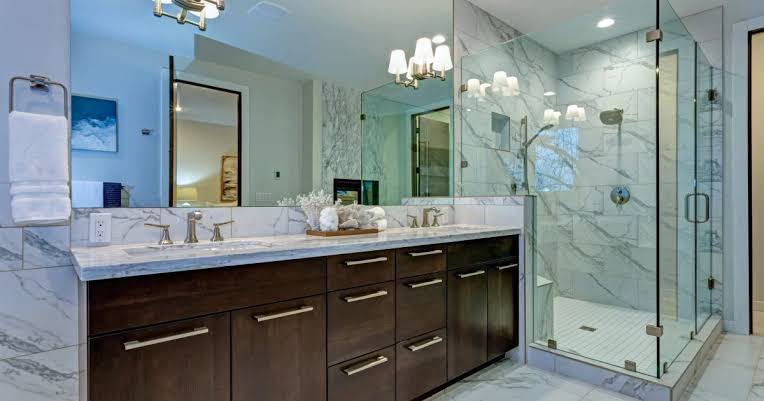 5 Best Shower Door Installers in Salem - Discover frameless and framed glass enclosures